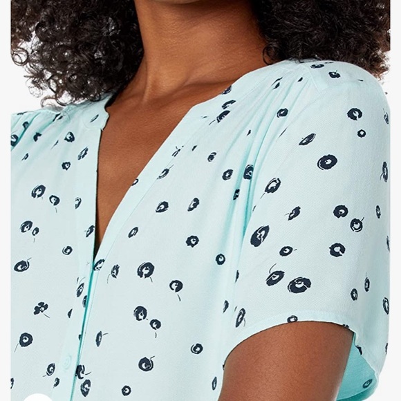 Womens button front blouse - Picture 3 of 10